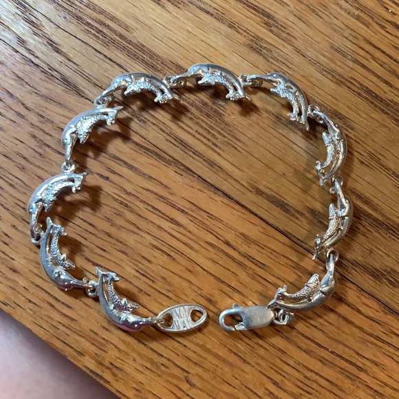 Vintage Sterling Silver Double Dolphin Bracelet - Picture 11 of 17